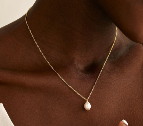 Gold necklace with real pearl pendant